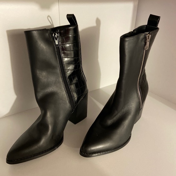 Steve Madden Reegan Booties - Picture 6 of 6